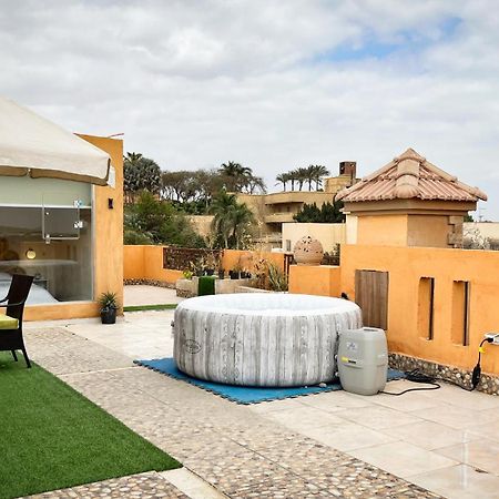 Boho Getaway With Pyramids View & Jacuzzi Apartment Giza Екстериор снимка