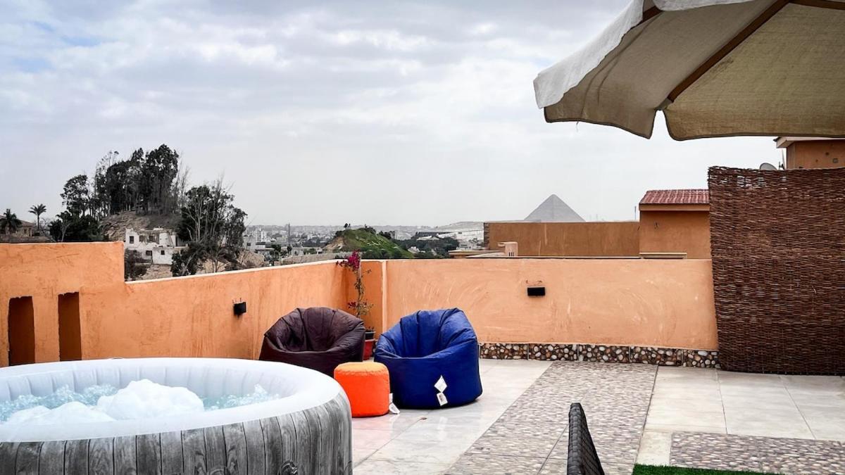 Boho Getaway With Pyramids View & Jacuzzi Apartment Giza Екстериор снимка